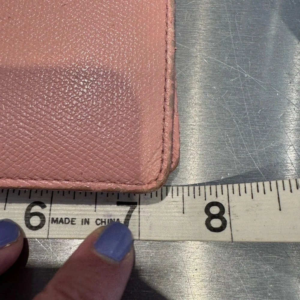 Chanel Vintage enamel snap large pink Wallet 100% AUTHENTIC !!